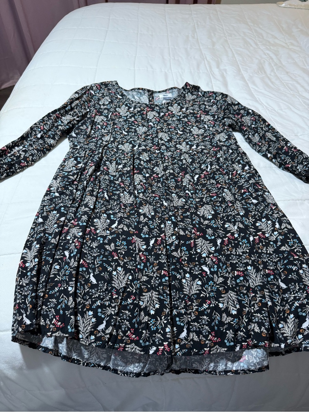 Old Navy Black Long-Sleeve Floral Swing Dress